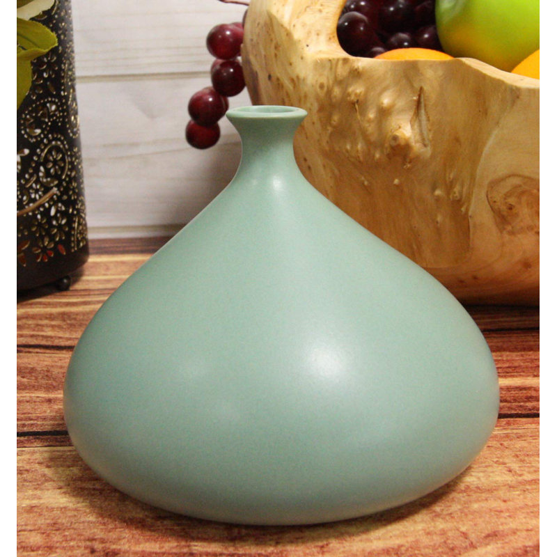Petersville Ceramic Table Vase