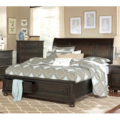 Lit plateforme grand 1pc avec tiroirs de rangement au pied de lit de style traditionnel