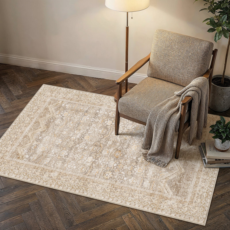 Tapis oriental beige avec envers antidérapant Vesper, Beige, Rectangulaire 3 pi x 5 pi