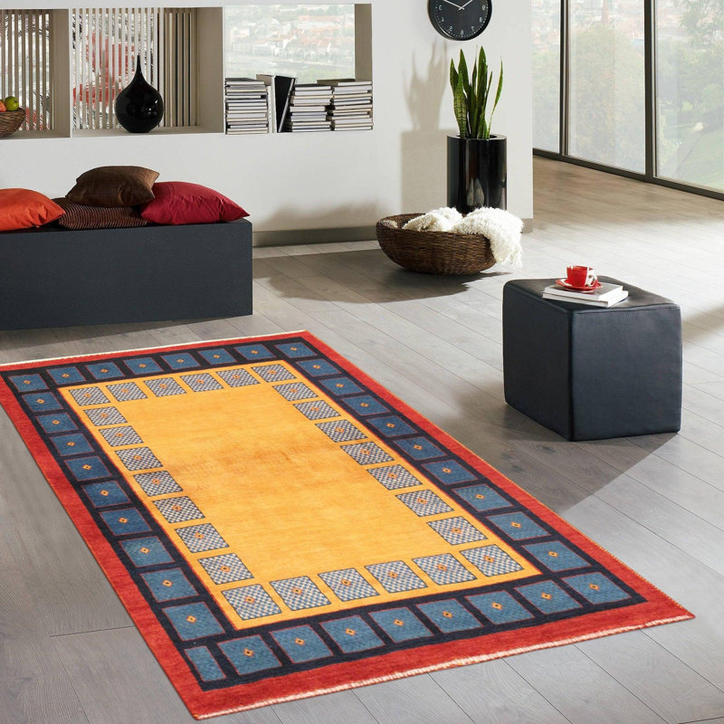 Pollyann Geometric Area Rug