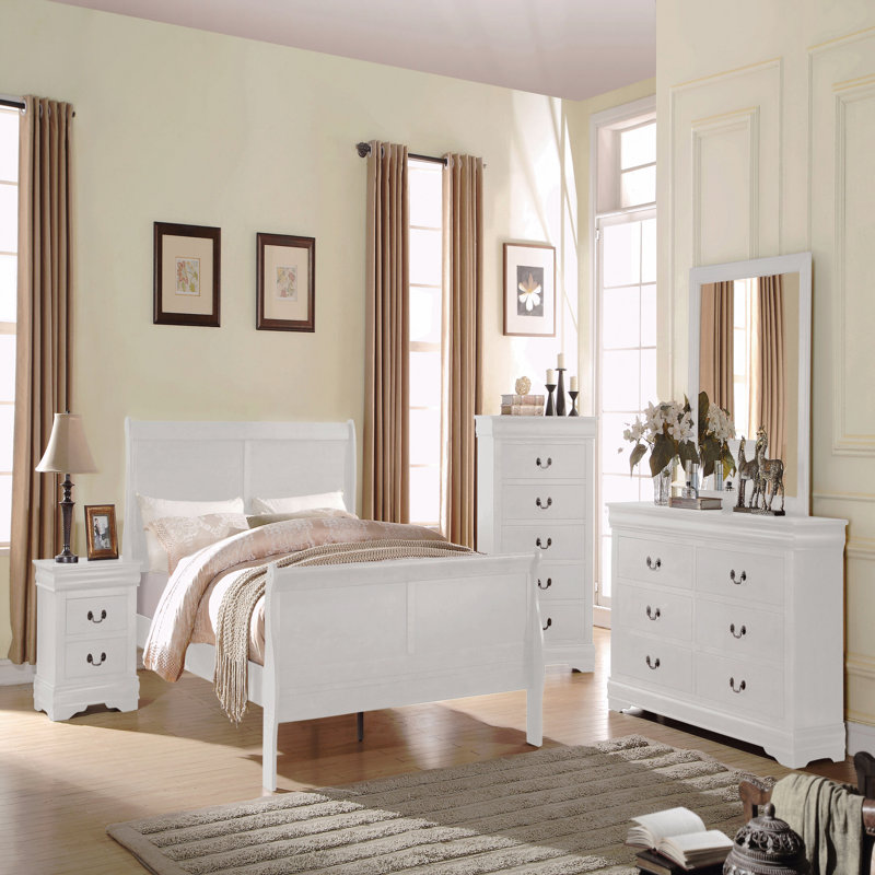 Louis Philippe White Finish Queen Bed