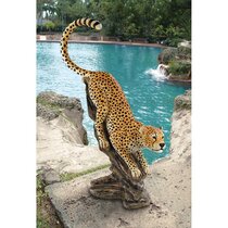 Cheetah Statue
