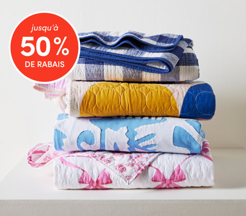 Ensembles de literie jusqu'à 50 % de rabais avec courtepointes et couvertures colorées pliées