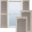 Vinyle à vie, panneau central cathédrale sur mesure, volets à persiennes ouvertes-96225960-96225935