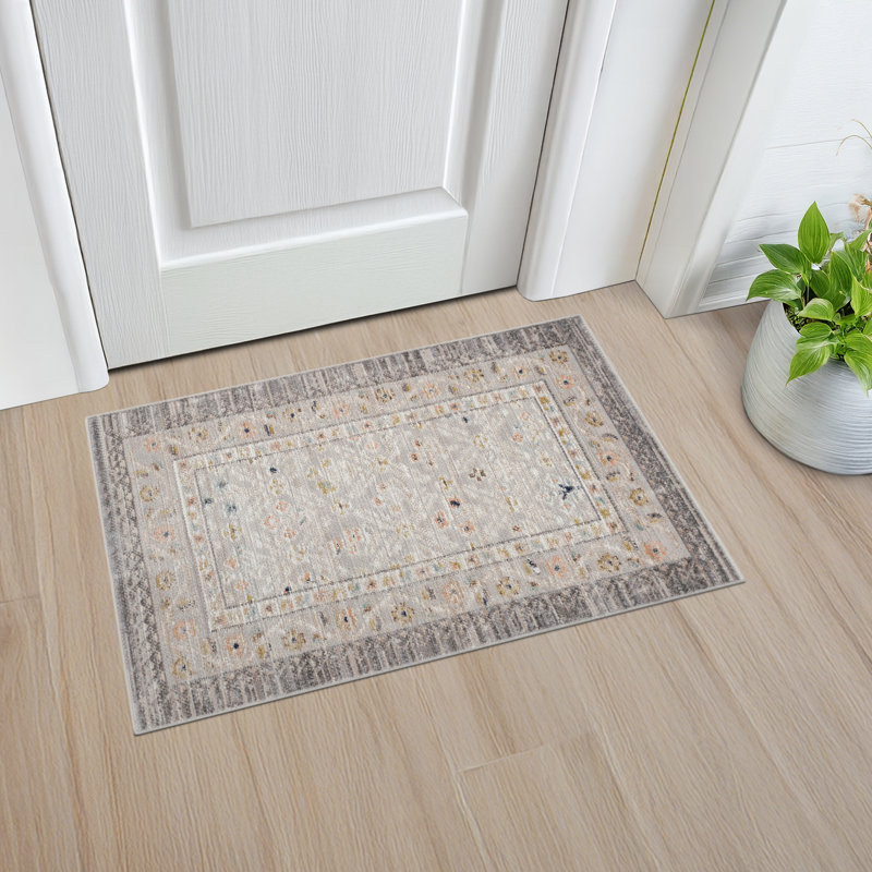Ellen Traditional Oriental Gray Polyester Area Rug, Rectangle 2' x 3'