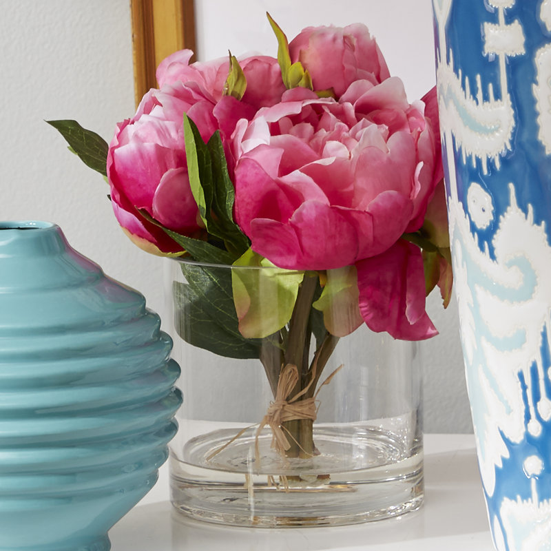 Arrangements floraux de pivoines fraîchement coupées en pot, Rose