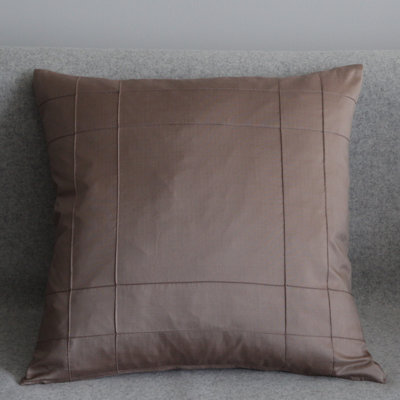 Stuyvesant Square Throw Cushion