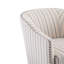 Fauteuil demi-tonneau rembourré à rayures