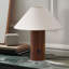 Lampe de table à DEL de style Mid-Century moderne de 14 po avec base en bois Oakley