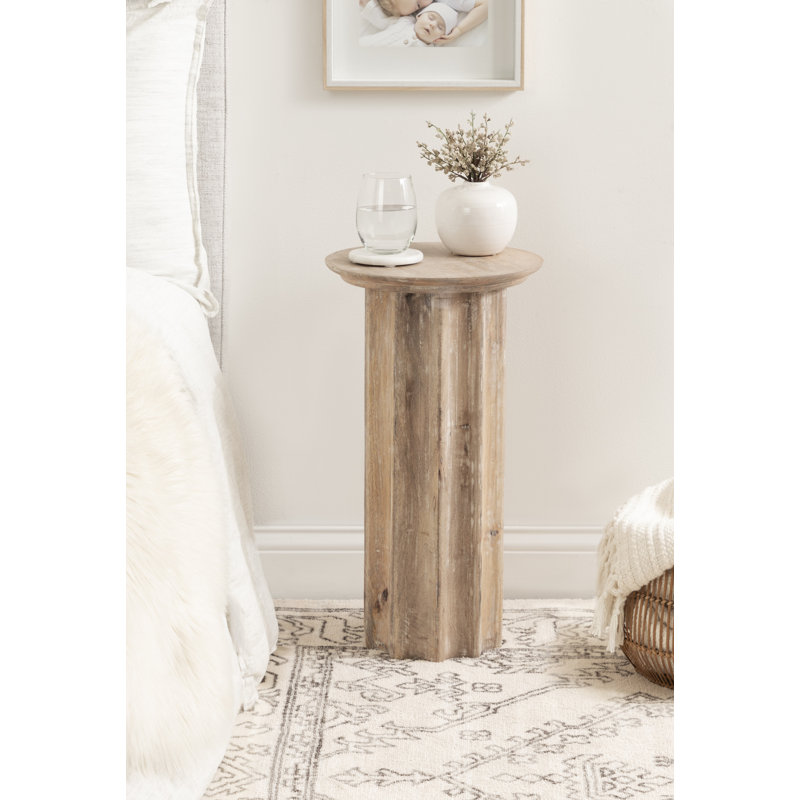Table d'appoint Scalloped, Tanné
