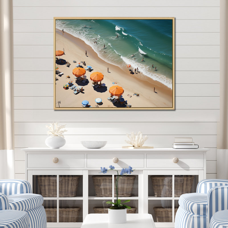 «Beach Umbrella Aérienne vue I», reproduction sur toile, H 24 po x l 32 po x P 1 po, Cadre naturel flottant