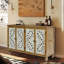 Armoire de ferme avec plusieurs portes pour différentes pièces et rangements