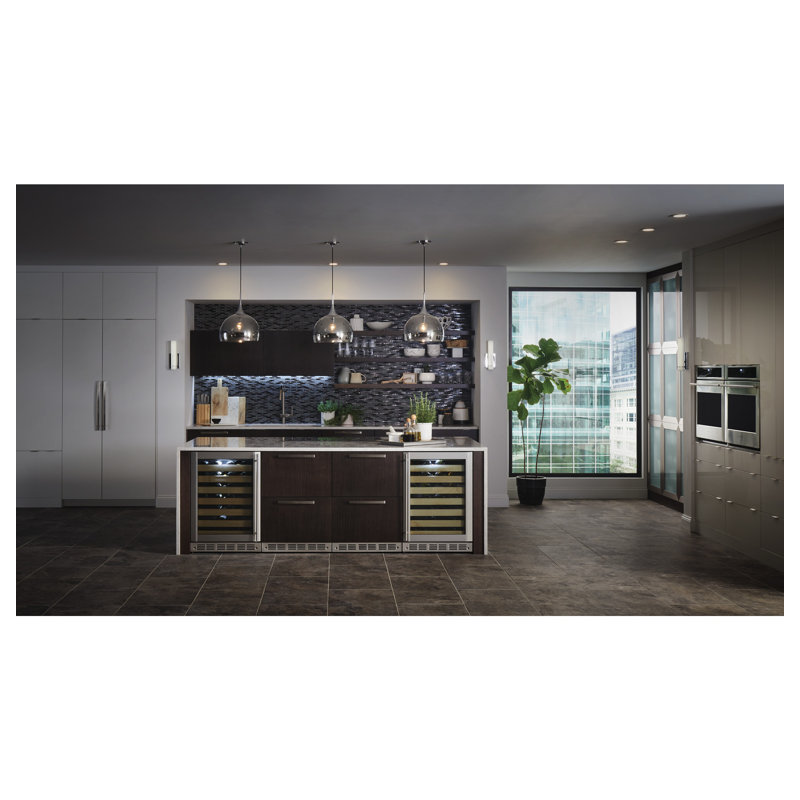 Monogram 24" Integrated Double Drawer Refrigerator