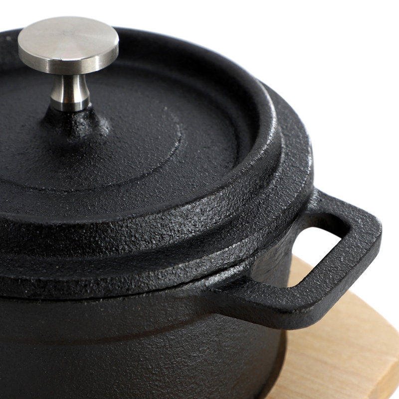 Mini cocotte en fonte 8 pièces avec plateau en bois 6 pièces MegaChef