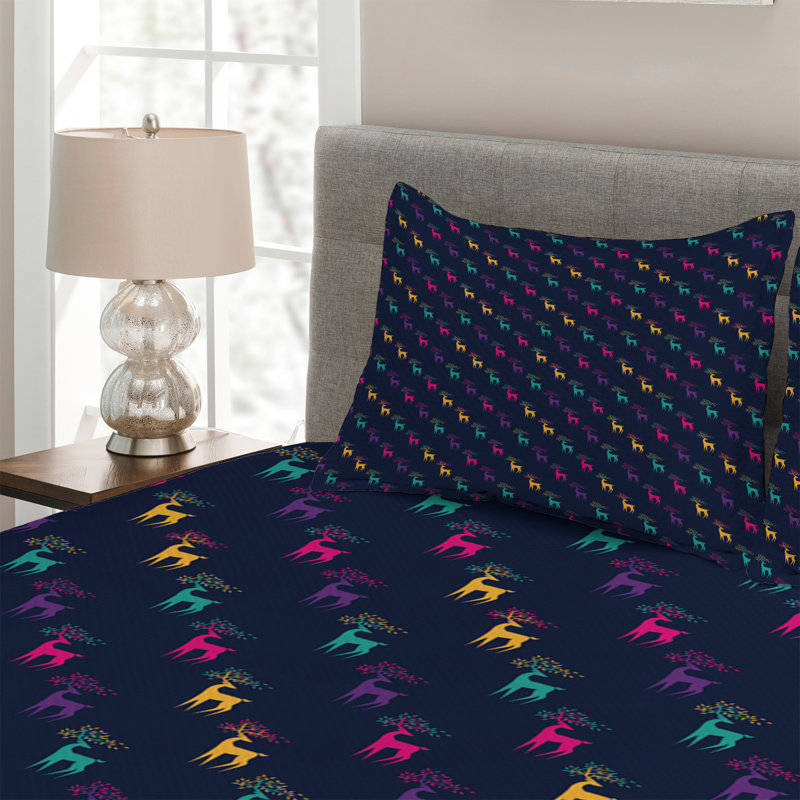Deer Rustic Polyester Coverlet, King Bedspread + 2 Shams