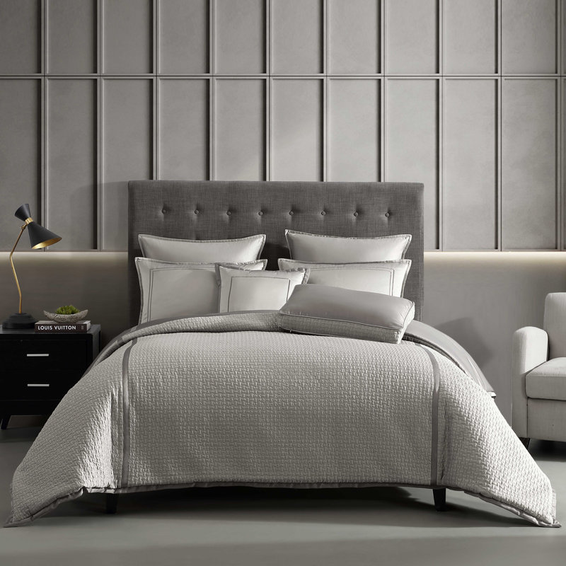 Ensemble d'édredon réversible en polyester 7 pièces Kendall, Édredon très grand + 2 taies décoratives très