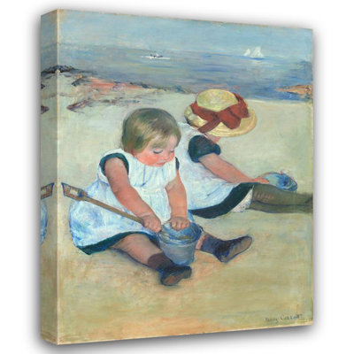 Enfants jouant sur la plage