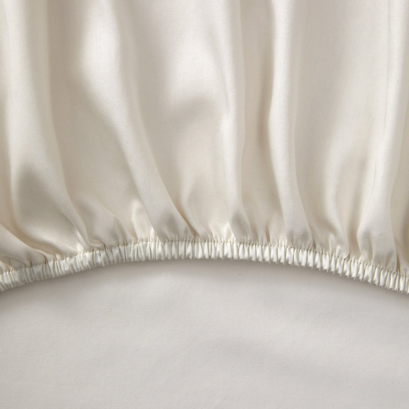 Triomphe Fitted Sheet, Nacre, Queen Fitted Sheet