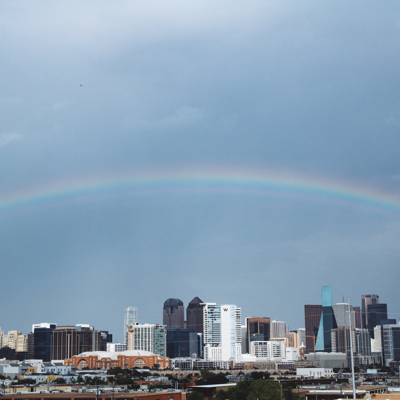 Nick Quintero Rainbow Over Dallas, H 12 po x l 12 po, Non, Toile tendue