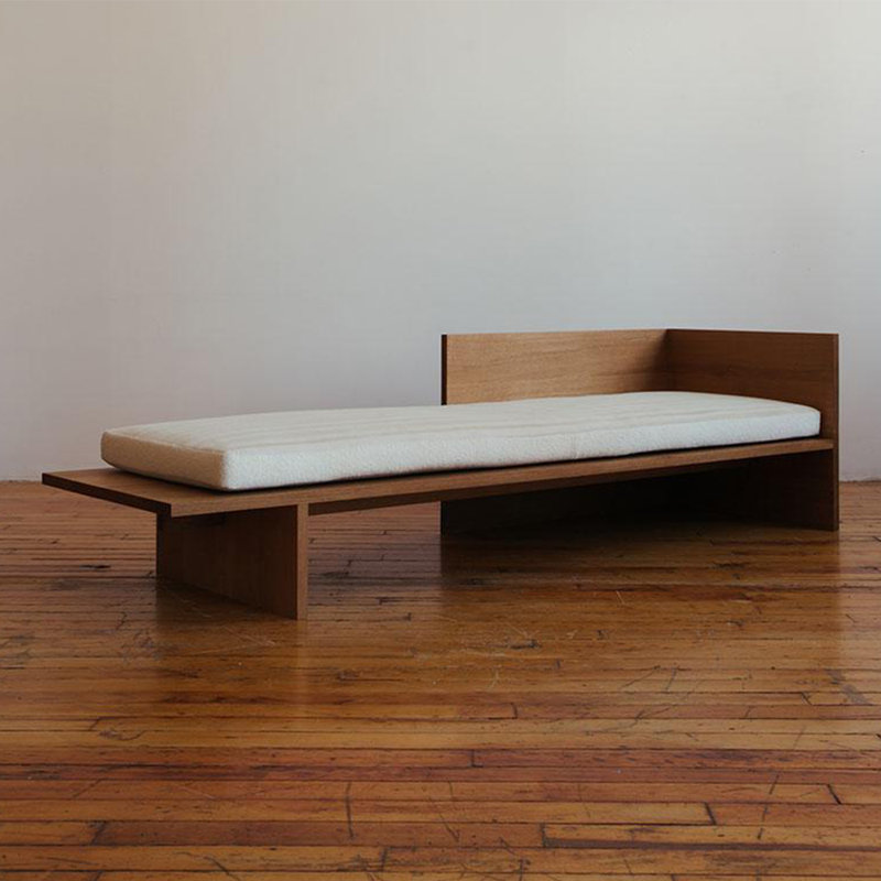 Minimalist Retro Chaise Lounge for Home Leisure