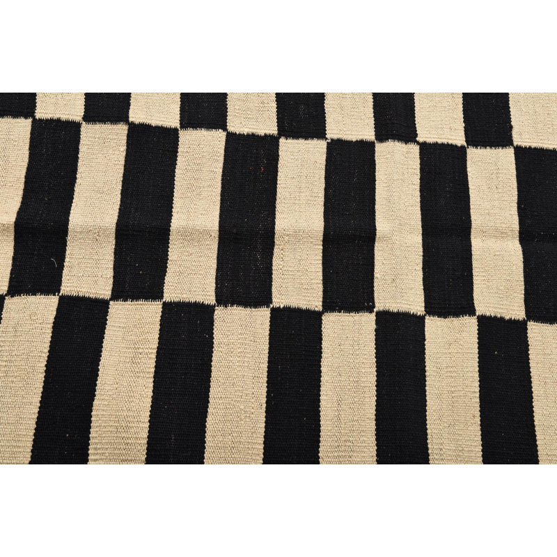 Tapis noir et blanc Ohlson