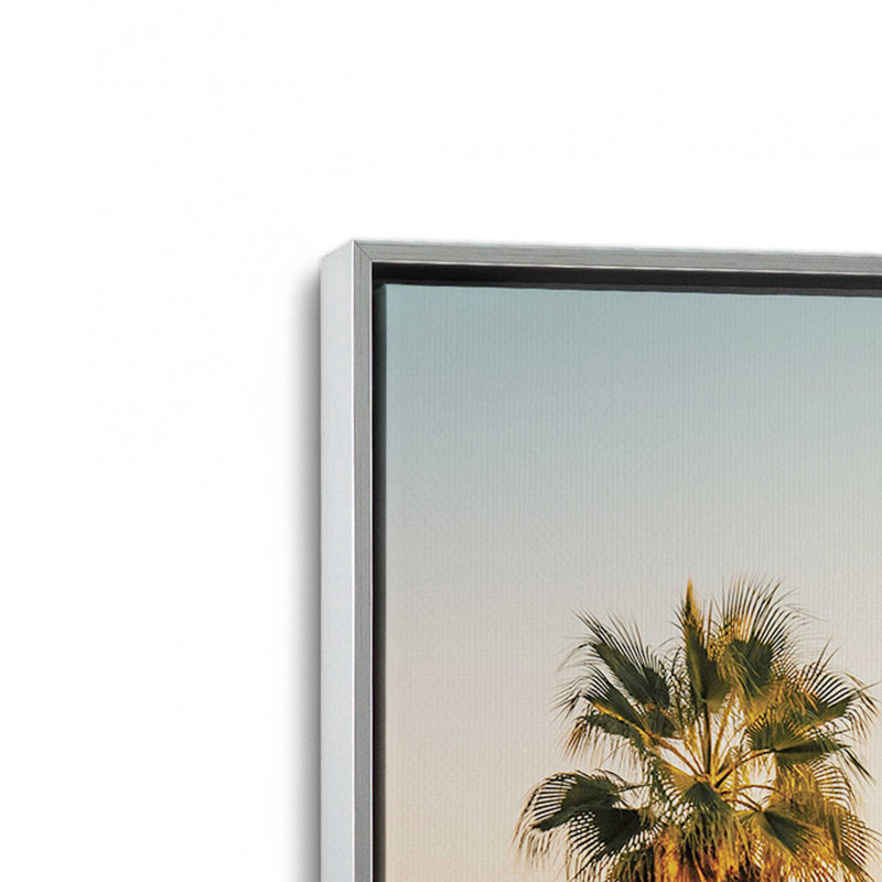 Impression sur toile Sunset Drive, H 12,75 po x l 18,75 po x P 1,75 po, Cadre flottant en chrome poli, 1