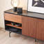 Buffet simple et moderne rétro-583179811
