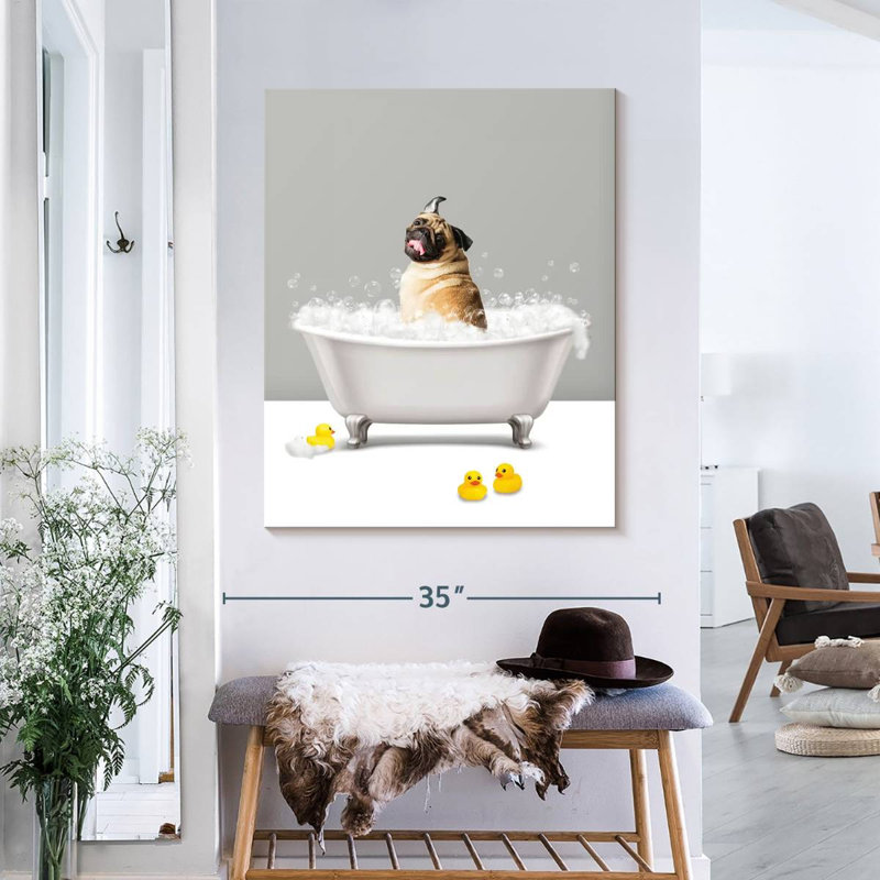 «Bath Tub Animal Pug», reproduction sur toile, L 35 po x H 28 po x P 1 po