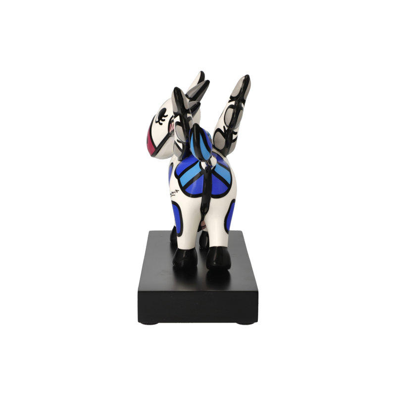 Figurines & Sculptures