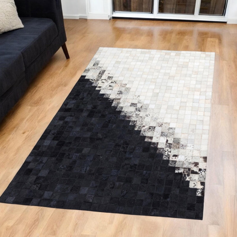 Tapis noir et gris en patchwork de peau de vache, tapis moderne, Rectangle 13 pi 6 po x 9 pi 6 po