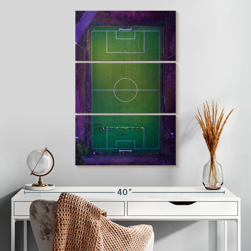 Stade de soccer d'en haut, H 32 po x l 20 po