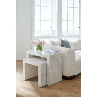 Tables gigognes luges