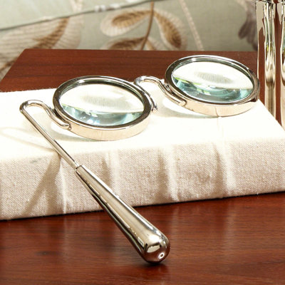Alrik Magnifying Glass