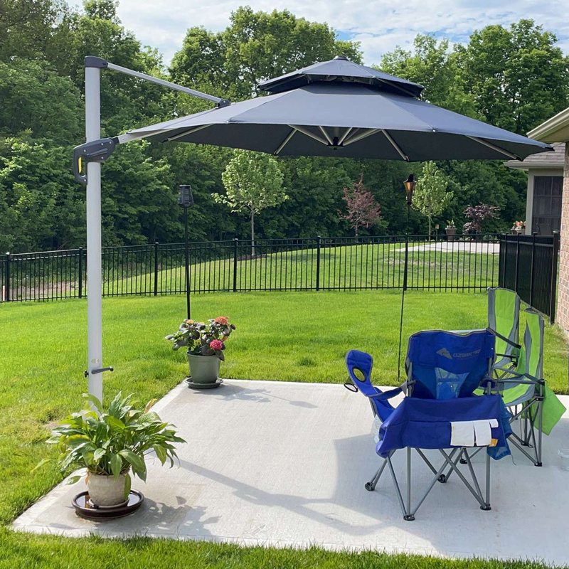 Parasol en porte-à-faux 144 po Sharayne, Gris