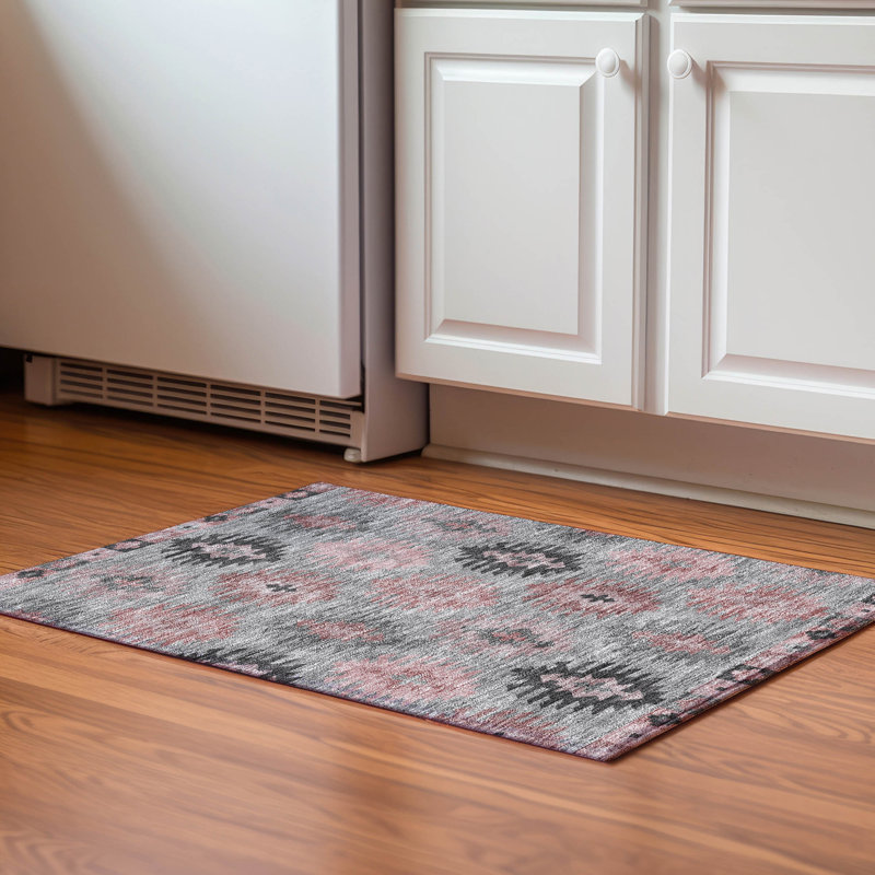 Premium Machine Washable Prisco Gray Rug, Rectangle 1'8" x 2'6"