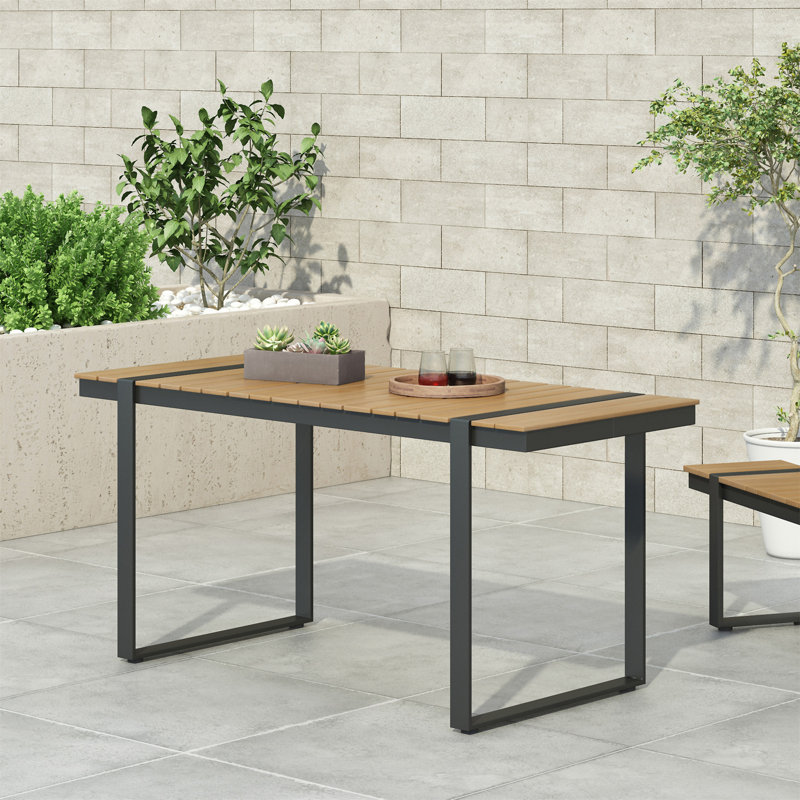 Table de salle à manger d'extérieur (inclure seulement la table)