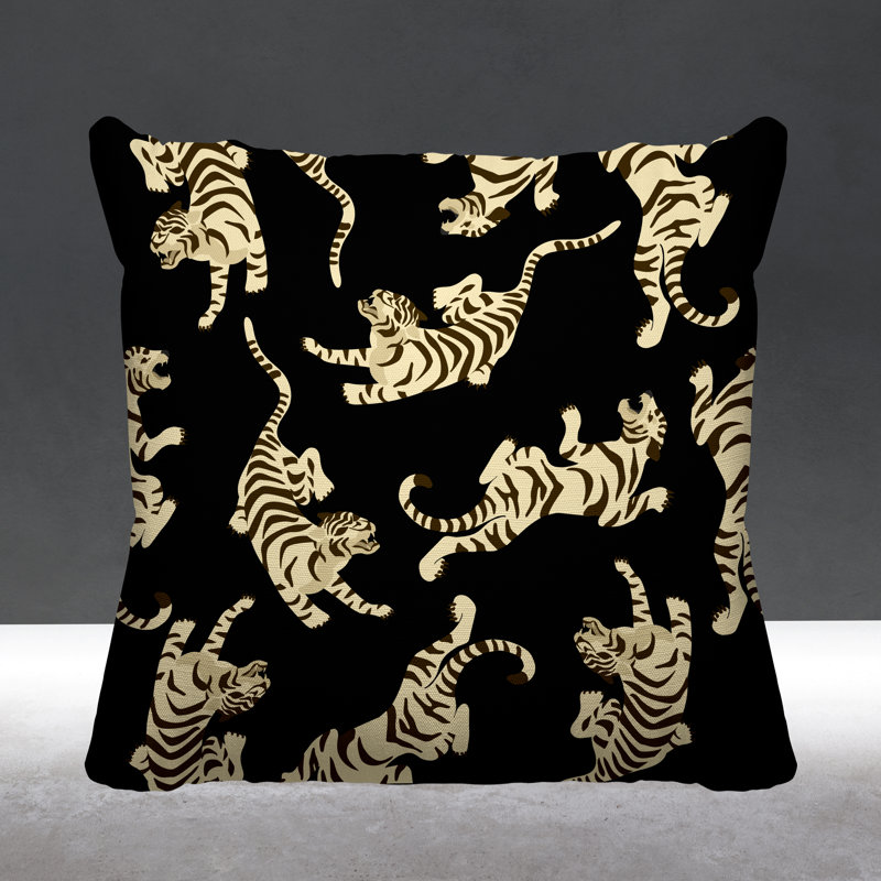 Coussin décoratif intérieur / extérieur Tigger Boho Tiger, L 17 po x H 17 po, Noir