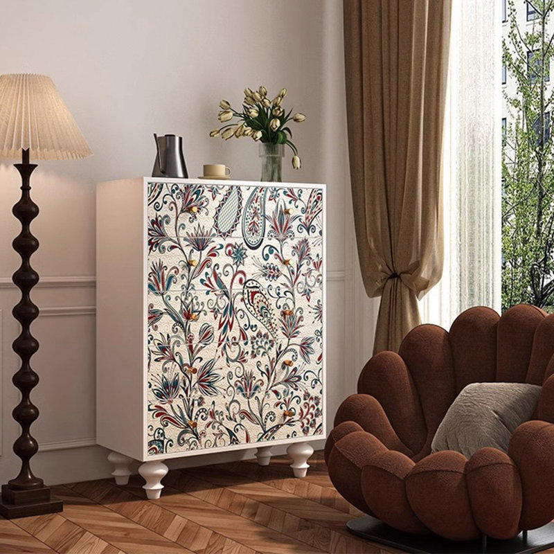 Commode française de style crème