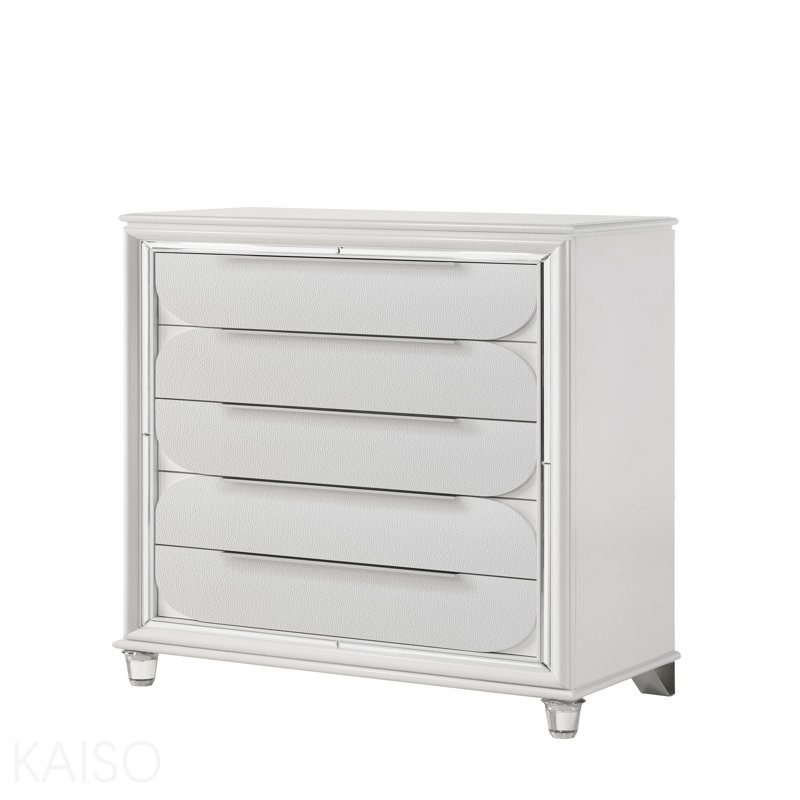 Commode finition perle blanche