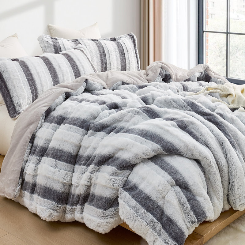 Layers on Layers Chunky Bunny - Coma Inducer Oversized Comforter Set, Blanc / Gris, Queen Comforter + 2 Standard Shams
