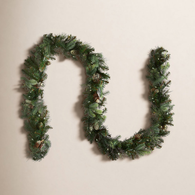 Kaiza Pine Garland with LED Lights