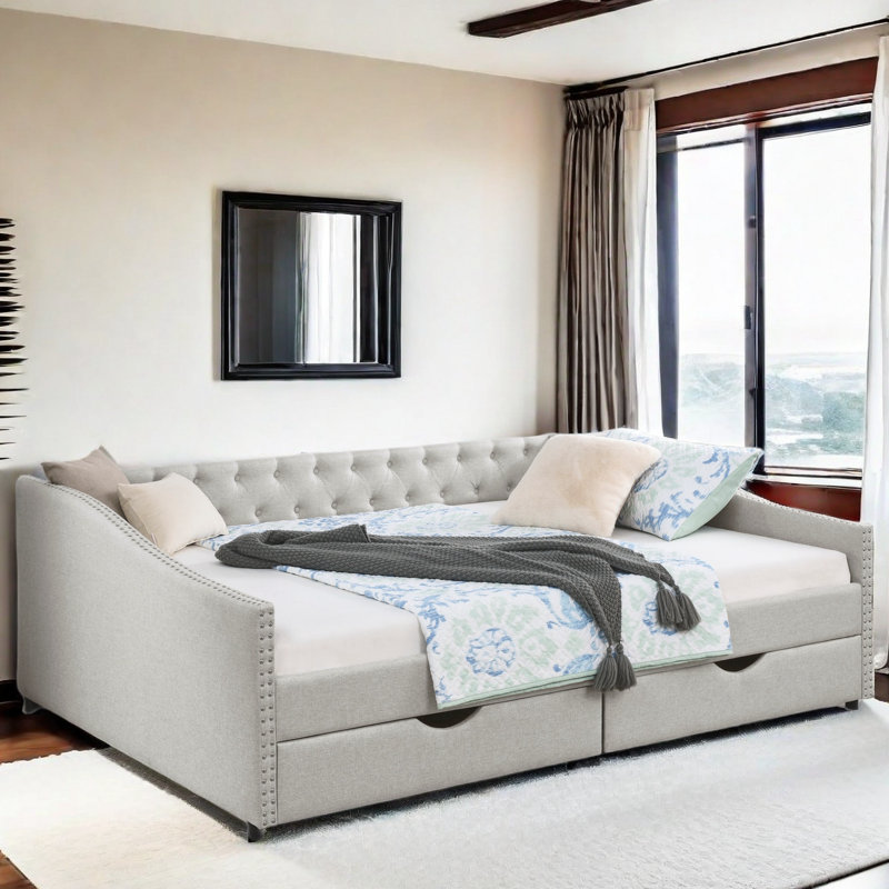Lit de jour rembourré et rembourré avec accoudoirs en forme de clou cuivre, Grand lit, Beige