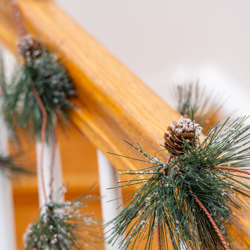 1.5'' in. Faux Garland