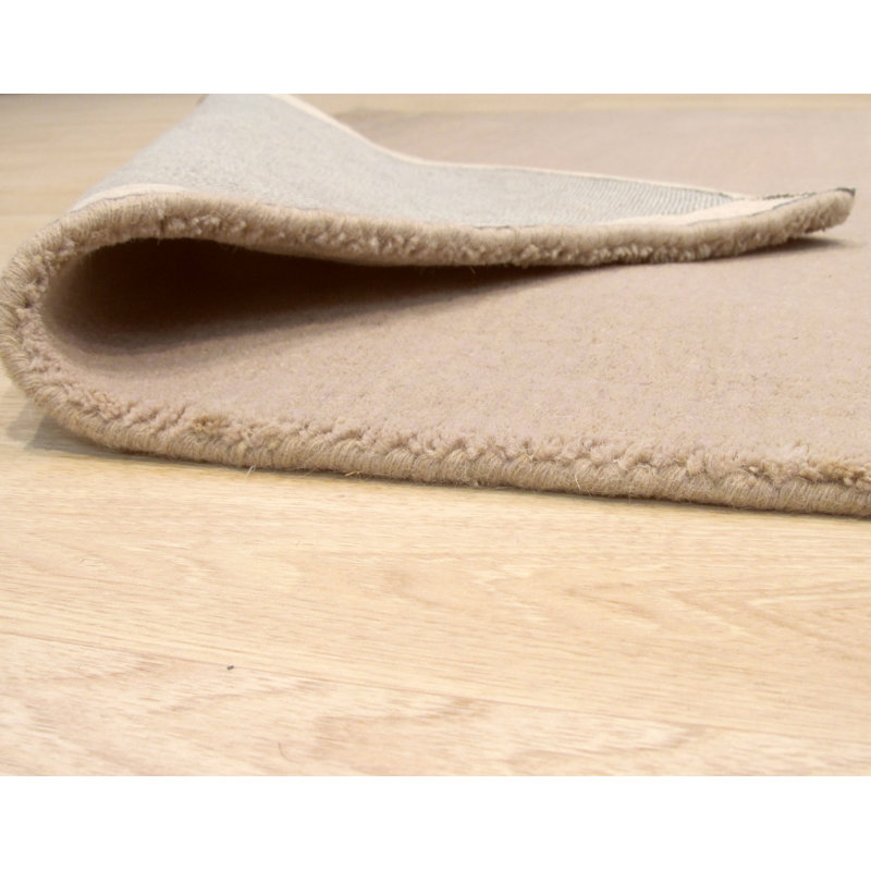Johnny Beige Handmade Wool Area Rug, Rectangle 5' x 8'