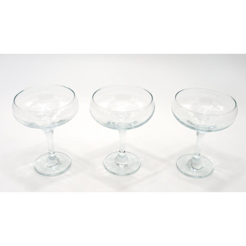 Ensemble de verres coupés