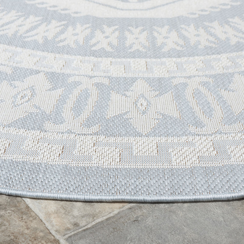 Martha Stewart Indoor Outdoor Performance Machine Washable Southwestern Indoor/Outdoor Area Rug, Round 6'7"