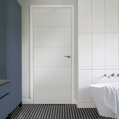 4 Line Horizontal Internal Door Primed
