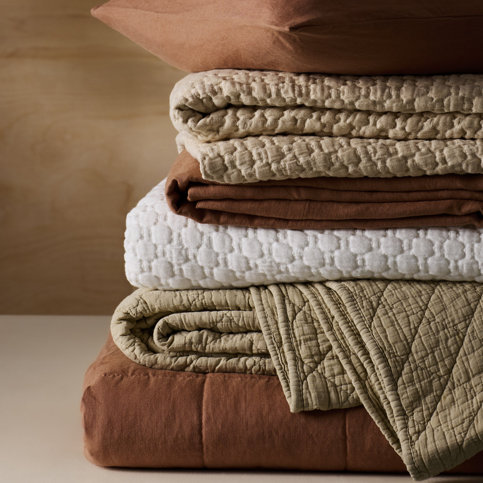Lodi Matelasse Coverlet, Queen Coverlet, Alabaster