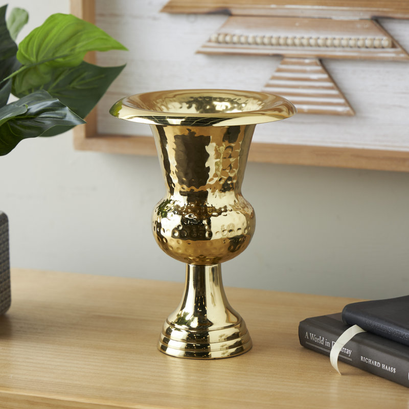 Vase décoratif en métal martelé Jerrae, H 10,85 po x l 8,05 po x P 8,05 po, Or