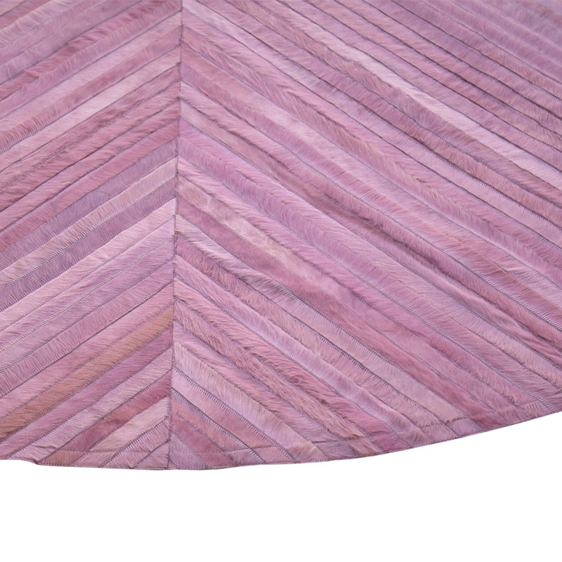 La Quinta Cowhide Geometric Area Rug in Amethyst, Round 4'11"